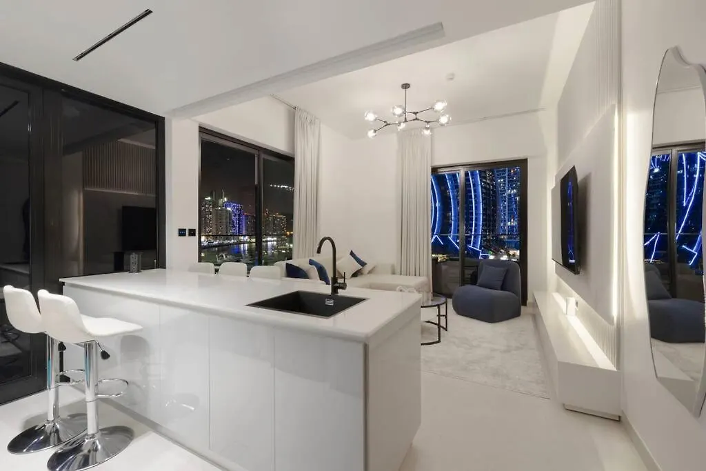 Lux Apartment With Huge Private Lounge I Burj & Canal View Dubai 0*,